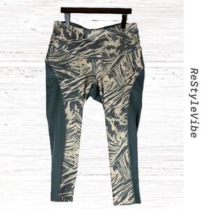 ADIDAS Women’s Size 2X Leggings Tight Animal Print Athletic Primegreen Aeroready